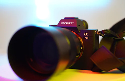 AI視頻制作成本優(yōu)化技巧——用技術(shù)重構(gòu)創(chuàng)意，讓每一分錢都產(chǎn)生價(jià)值